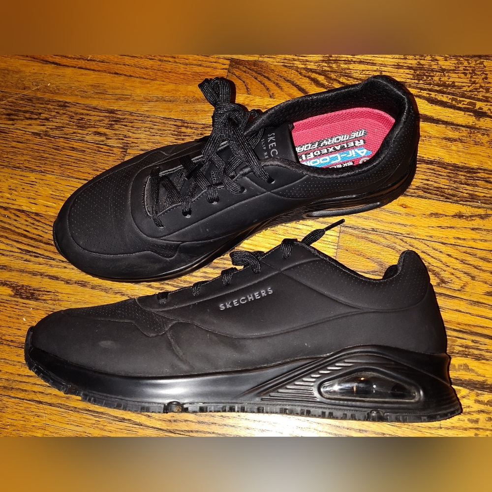 Skechers work shoes comp toe size 11 mens,  color black
